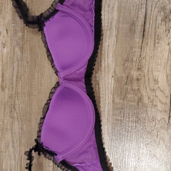 VS Pretty Little Things balconet bra - Picture 3 of 6